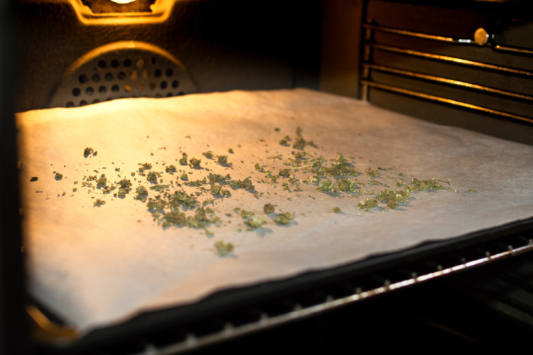 baking with cannabis 2